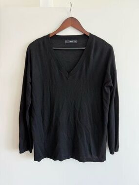 Mango Women's Black V-Neck Knit Sweater